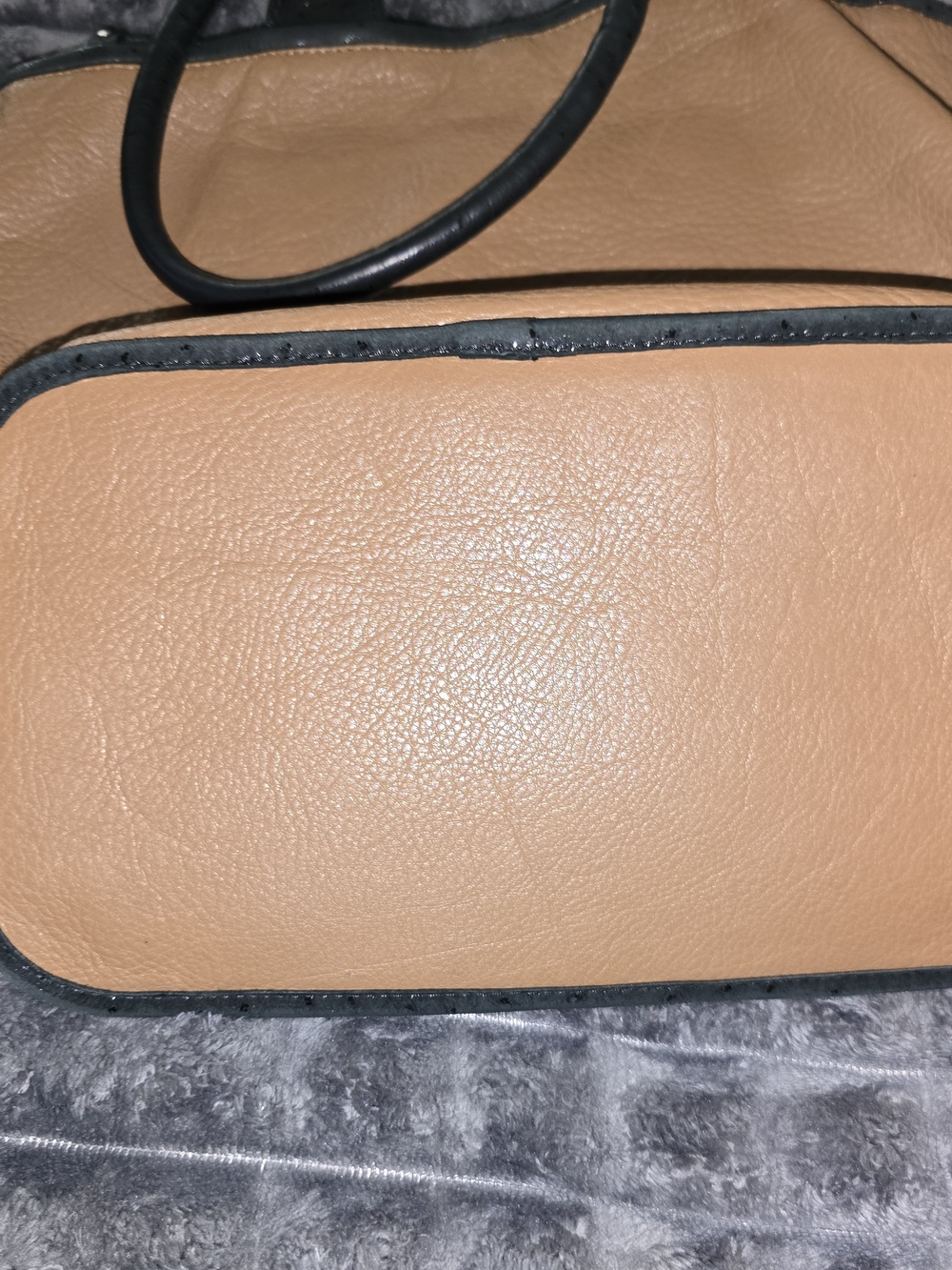 See By Chloe Luggage Tan Pebbled Leather Drawstring Tote. EUC - Picture 13 of 15